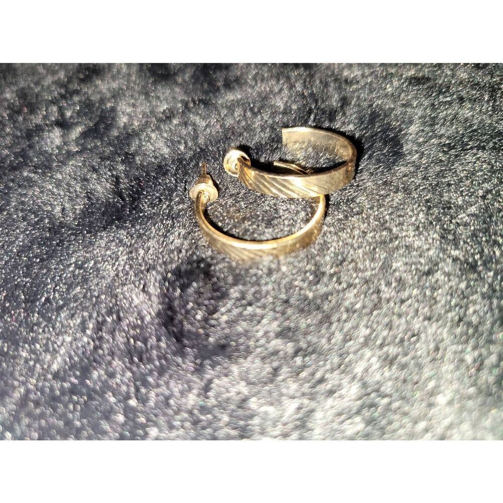 Unisex Gold Earrings